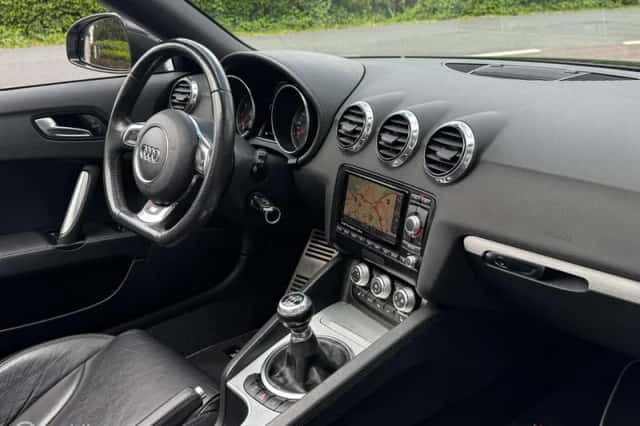 Audi TT (2013) thumbnail 5