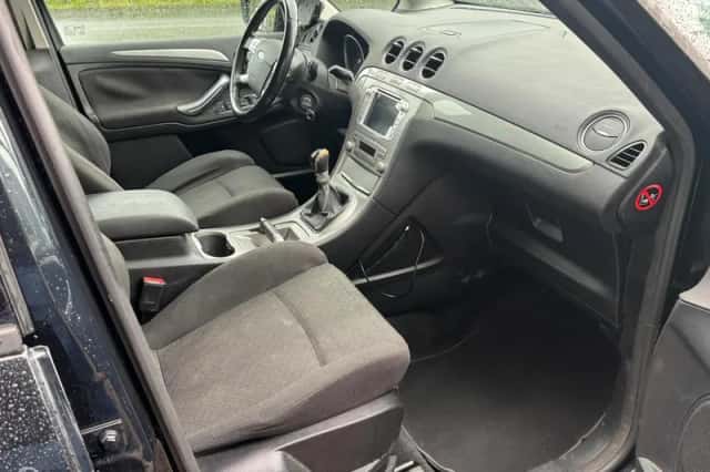Ford S-Max (2010) thumbnail 5