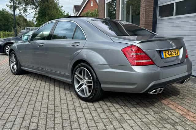 Mercedes-Benz S-Klasse (2011) thumbnail 3