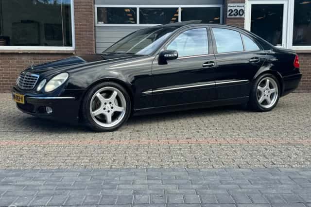 Mercedes-Benz E-Klasse (2002) thumbnail 1