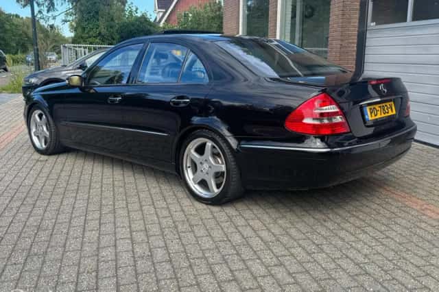Mercedes-Benz E-Klasse (2002) thumbnail 3