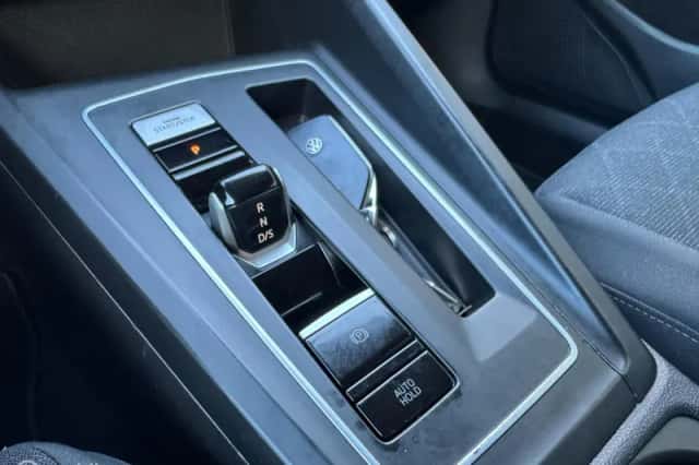 Volkswagen Golf (2021) thumbnail 6