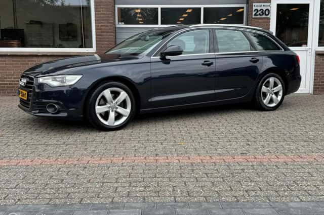Audi A6 (2012) thumbnail 1