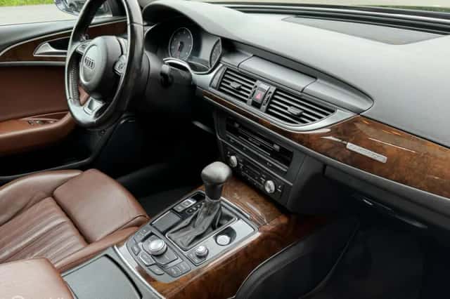 Audi A6 (2012) thumbnail 4