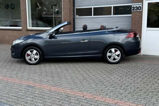 Renault Mégane (2012) thumbnail 3