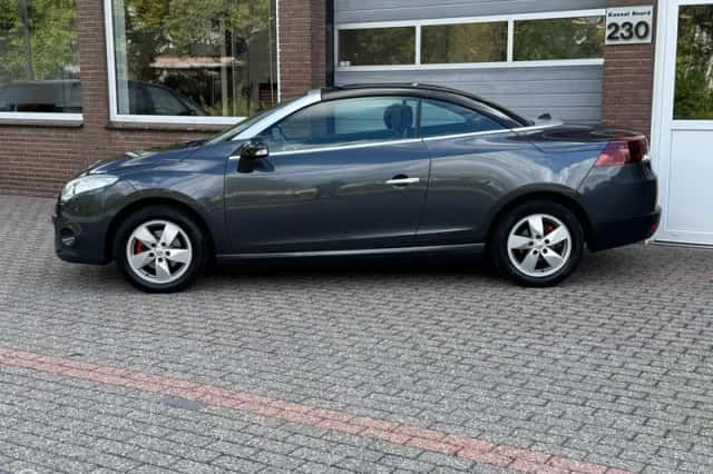 Renault Mégane (2012) thumbnail 4