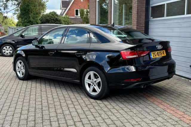 Audi A3 (2019) thumbnail 3