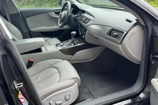 Audi A7 (2010) thumbnail 5
