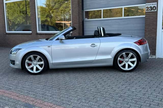 Audi TT (2007) thumbnail 3