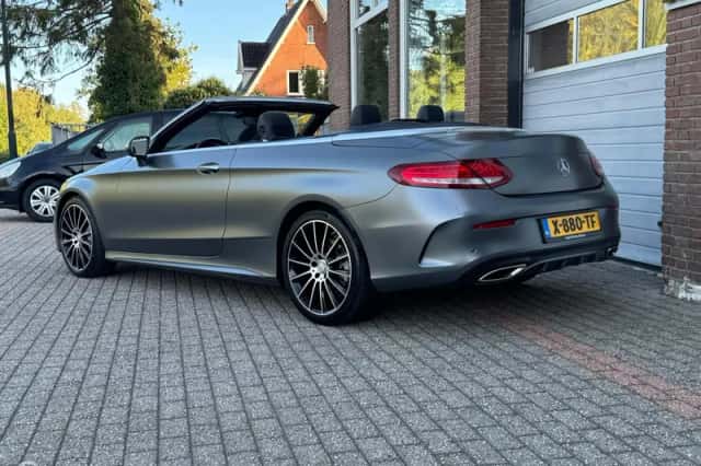 Mercedes-Benz C-Klasse (2016) thumbnail 3