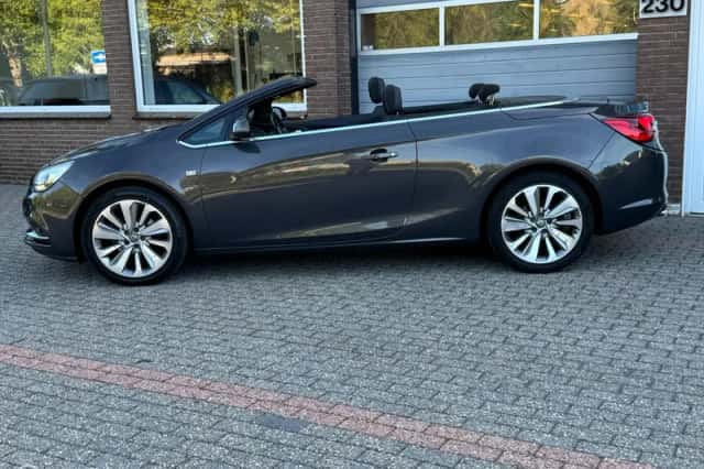 Opel Cascada (2013) thumbnail 2