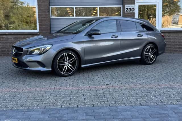 Mercedes-Benz CLA-Klasse (2017) thumbnail 1