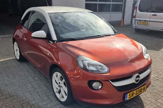 Opel Adam (2013) thumbnail 1