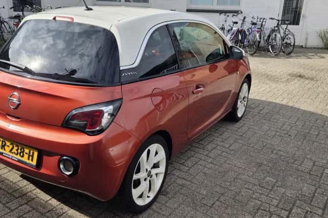 Opel Adam (2013) thumbnail 3