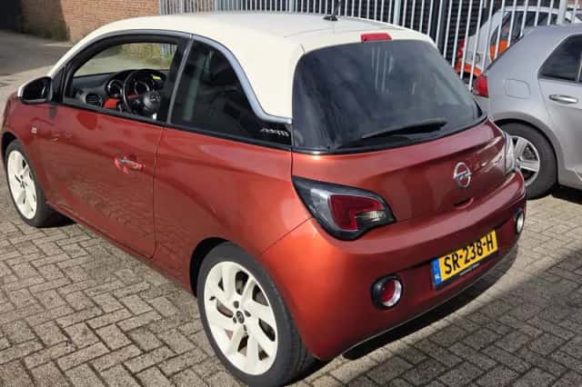 Opel Adam (2013) thumbnail 4