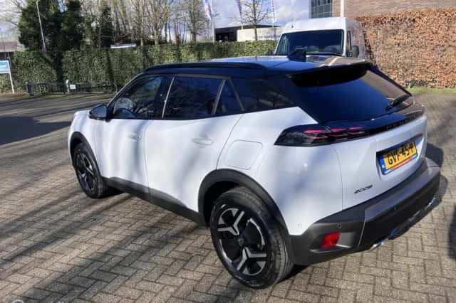 Peugeot 2008 (2025) thumbnail 5