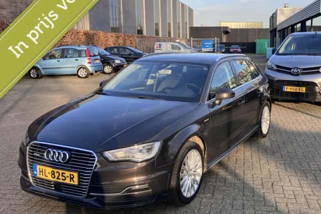 Audi A3 (2015) thumbnail 1