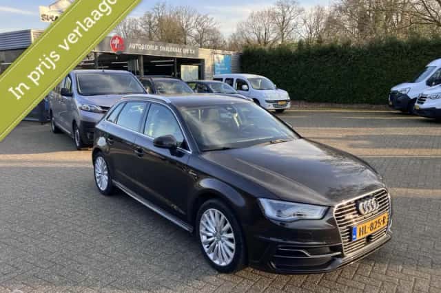 Audi A3 (2015) thumbnail 6