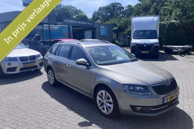 Škoda Octavia (2013) thumbnail 6