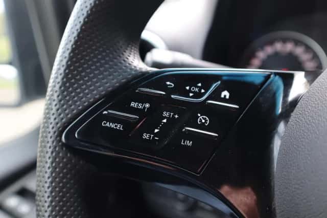 Mercedes-Benz Sprinter (2024) thumbnail 6