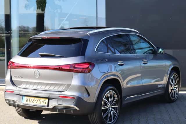 Mercedes-Benz EQA (2026) thumbnail 2