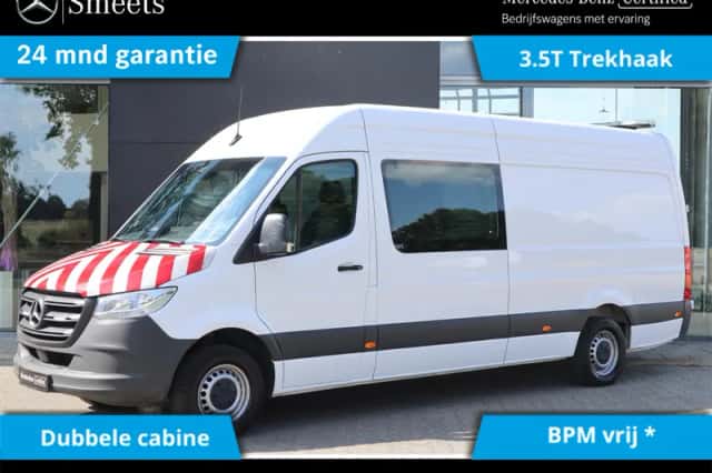 Mercedes-Benz Sprinter (2024) thumbnail 1