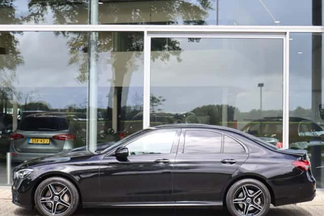 Mercedes-Benz E-Klasse (2022) thumbnail 4