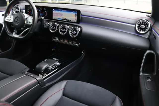 Mercedes-Benz CLA-Klasse (2020) thumbnail 3