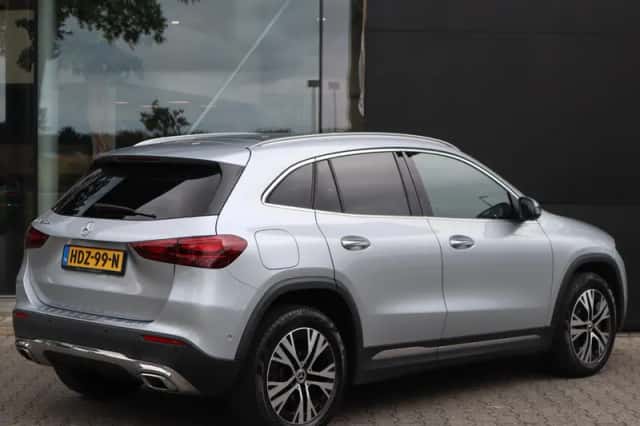 Mercedes-Benz GLA-Klasse (2025) thumbnail 2