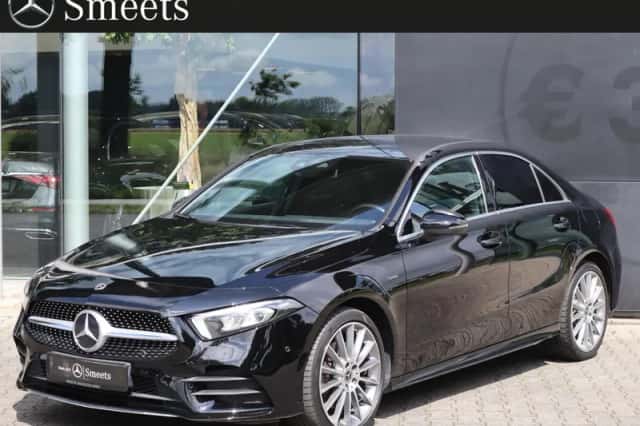 Mercedes-Benz A-Klasse (2021) thumbnail 1
