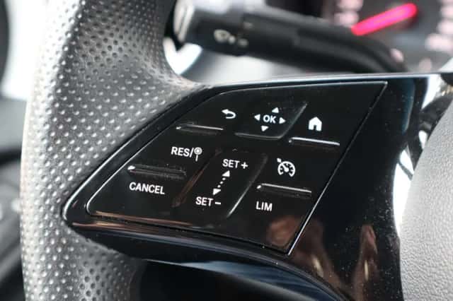 Mercedes-Benz Sprinter (2024) thumbnail 6