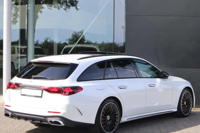 Mercedes-Benz E-Klasse (2024) thumbnail 2
