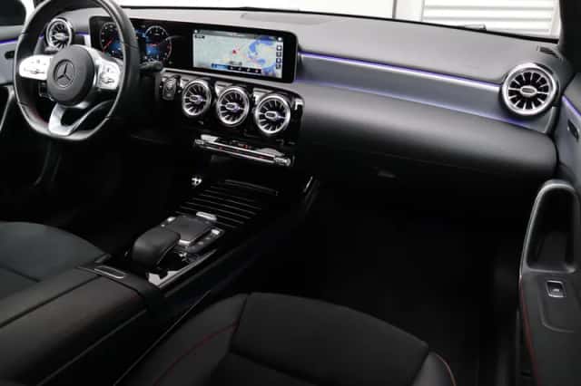 Mercedes-Benz A-Klasse (2020) thumbnail 3