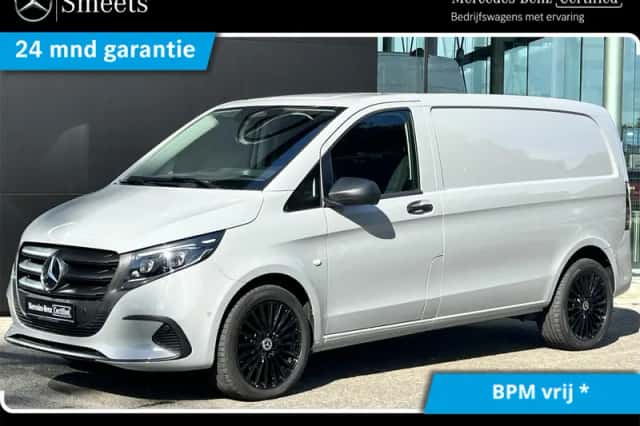 Mercedes-Benz Vito (2024) thumbnail 1