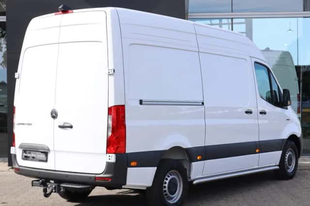 Mercedes-Benz eSprinter (2026) thumbnail 2