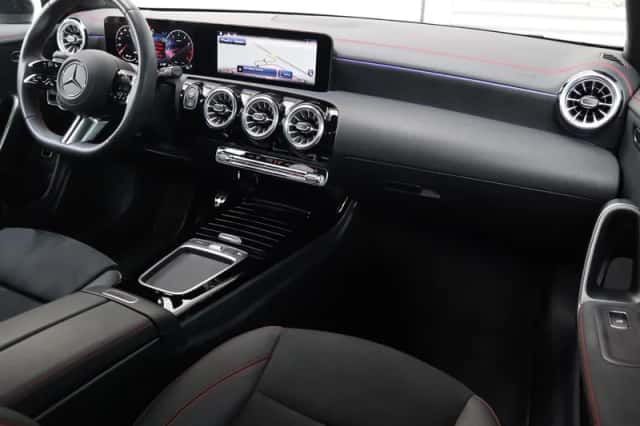 Mercedes-Benz CLA-Klasse (2025) thumbnail 3