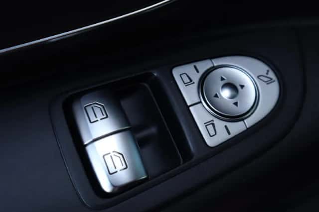 Mercedes-Benz Vito (2026) thumbnail 4