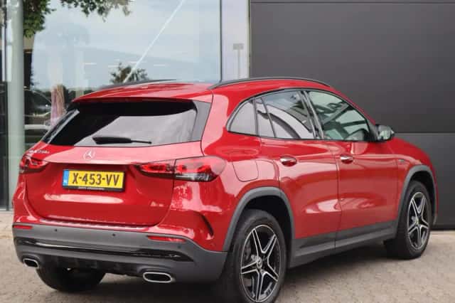 Mercedes-Benz GLA-Klasse (2020) thumbnail 2
