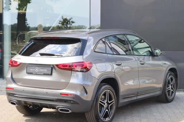 Mercedes-Benz GLA-Klasse (2021) thumbnail 2