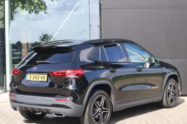 Mercedes-Benz GLA-Klasse (2022) thumbnail 2
