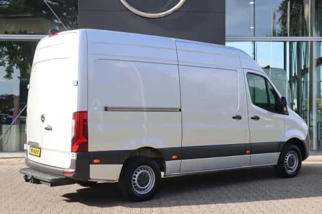 Mercedes-Benz Sprinter (2020) thumbnail 2