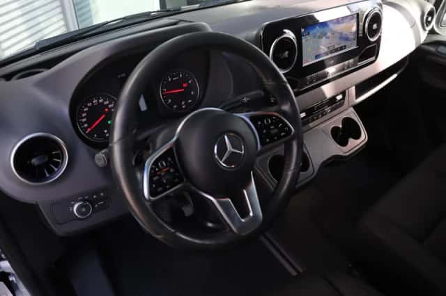 Mercedes-Benz Sprinter (2020) thumbnail 3