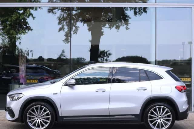 Mercedes-Benz GLA-Klasse (2021) thumbnail 4