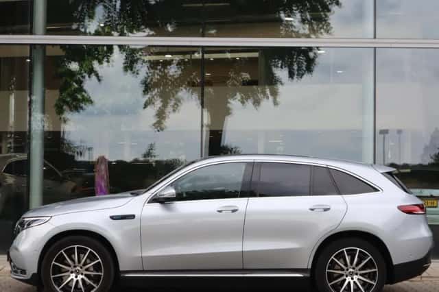 Mercedes-Benz EQC (2021) thumbnail 4
