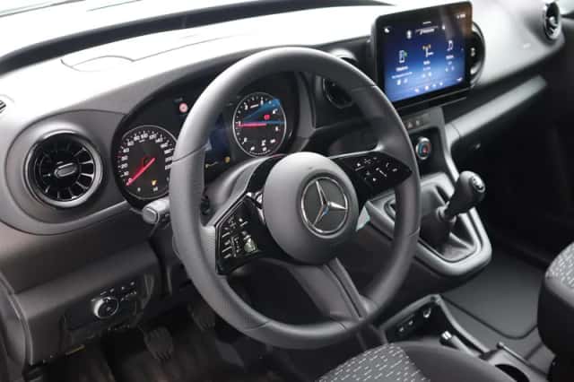 Mercedes-Benz Citan (2026) thumbnail 2