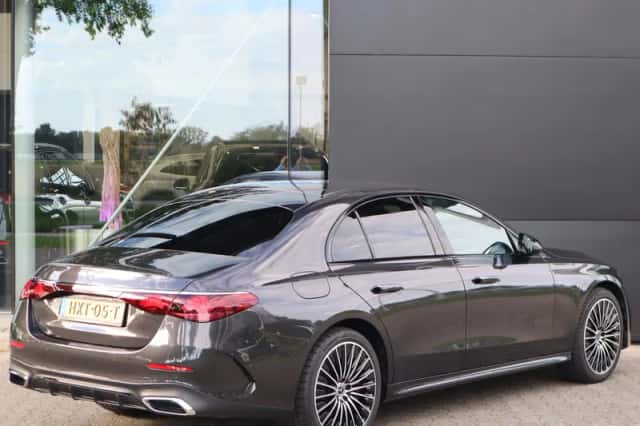 Mercedes-Benz E-Klasse (2024) thumbnail 2