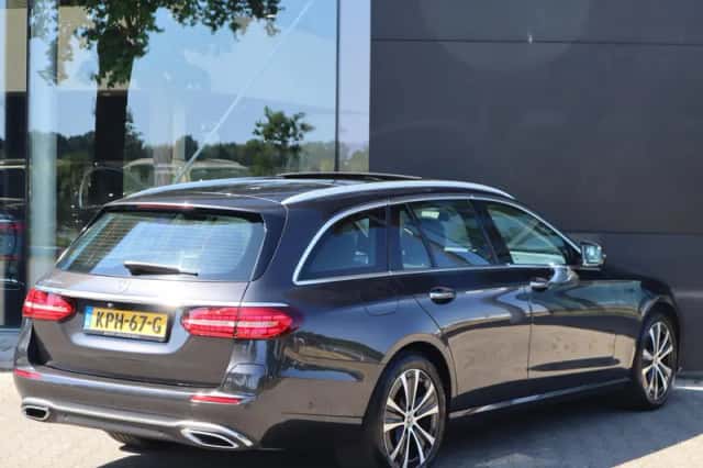 Mercedes-Benz E-Klasse (2022) thumbnail 2