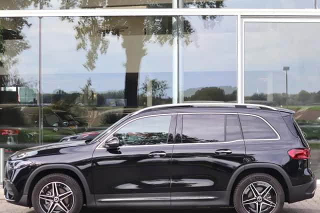 Mercedes-Benz EQB (2026) thumbnail 4