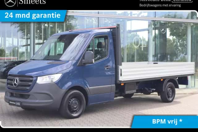 Mercedes-Benz Sprinter (2023) thumbnail 1