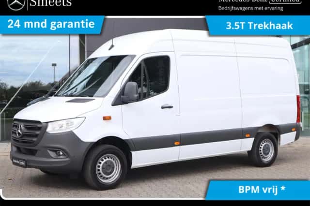 Mercedes-Benz Sprinter (2024) thumbnail 1